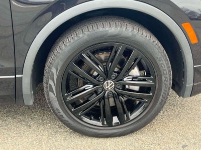 2022 Volkswagen Tiguan 2.0T SE R-Line Black