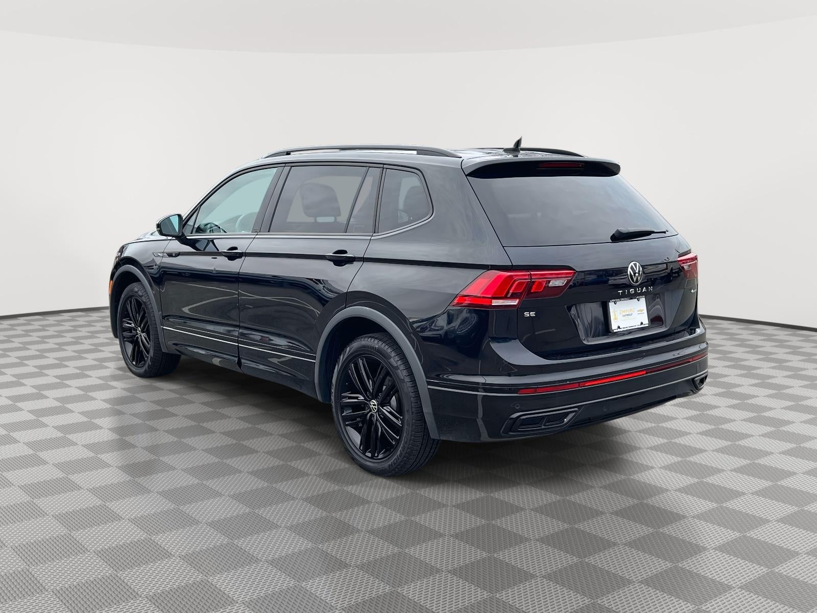 2022 Volkswagen Tiguan 2.0T SE R-Line Black