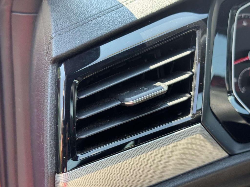 2020 Volkswagen Jetta R-Line