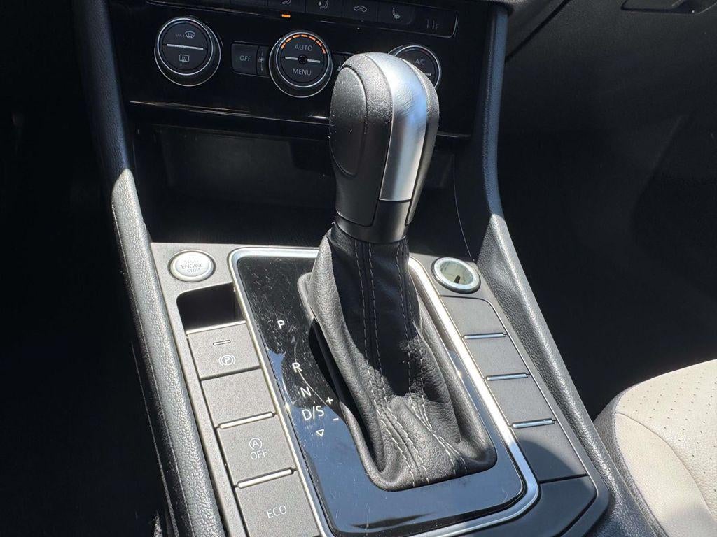 2020 Volkswagen Jetta R-Line