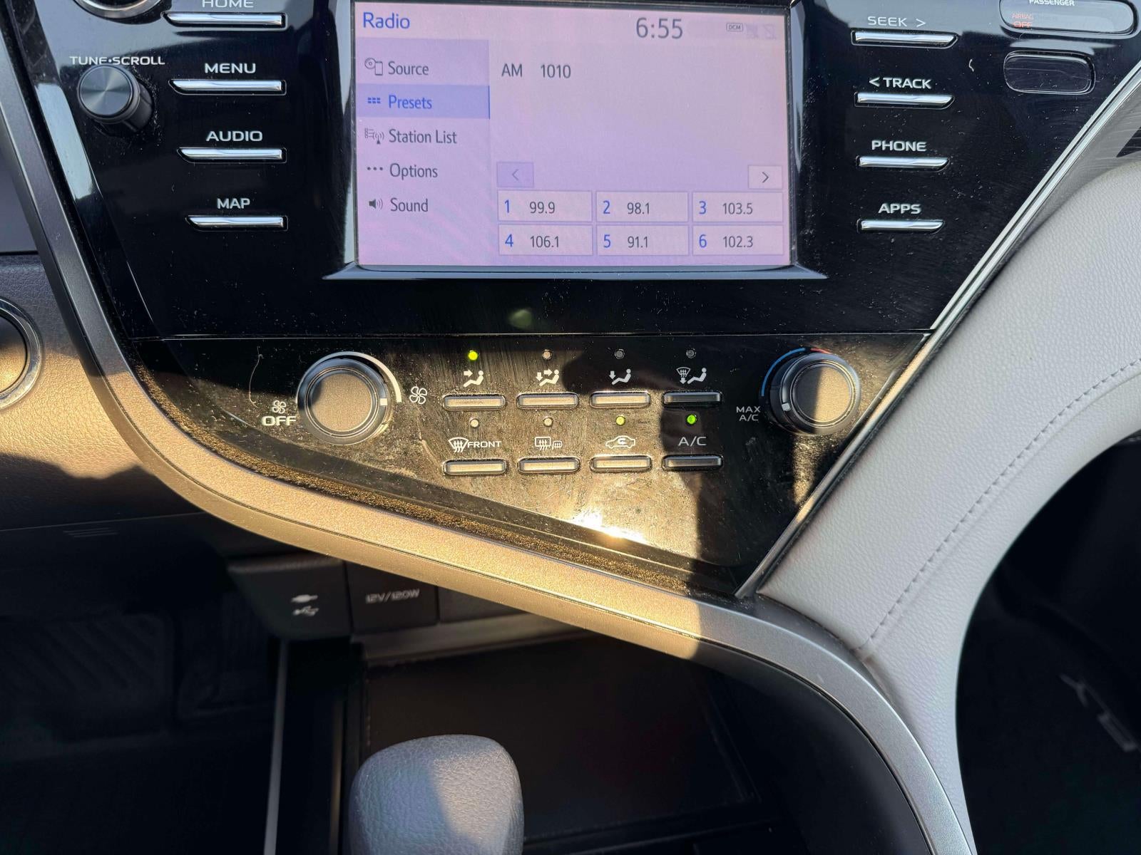 2019 Toyota Camry LE