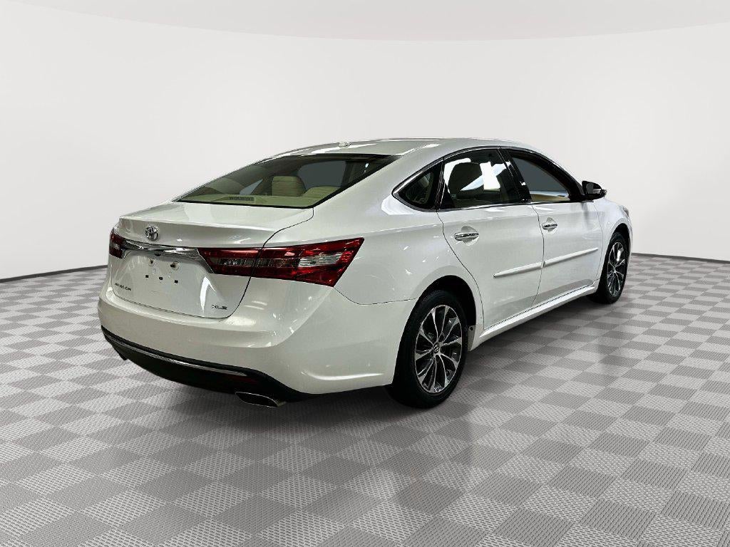 2017 Toyota Avalon XLE