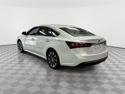 2017 Toyota Avalon XLE