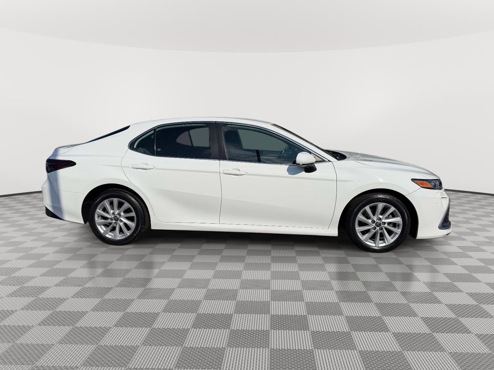 2022 Toyota Camry LE AWD