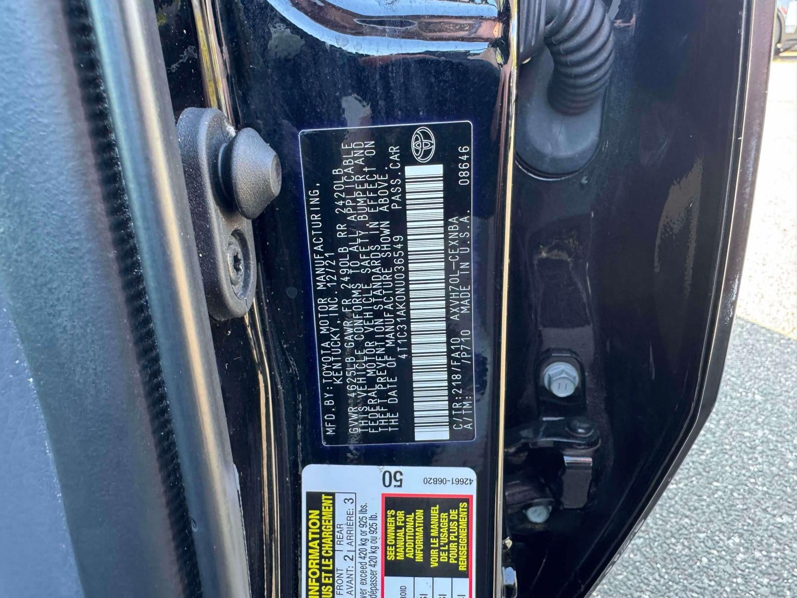 2022 Toyota Camry Hybrid LE