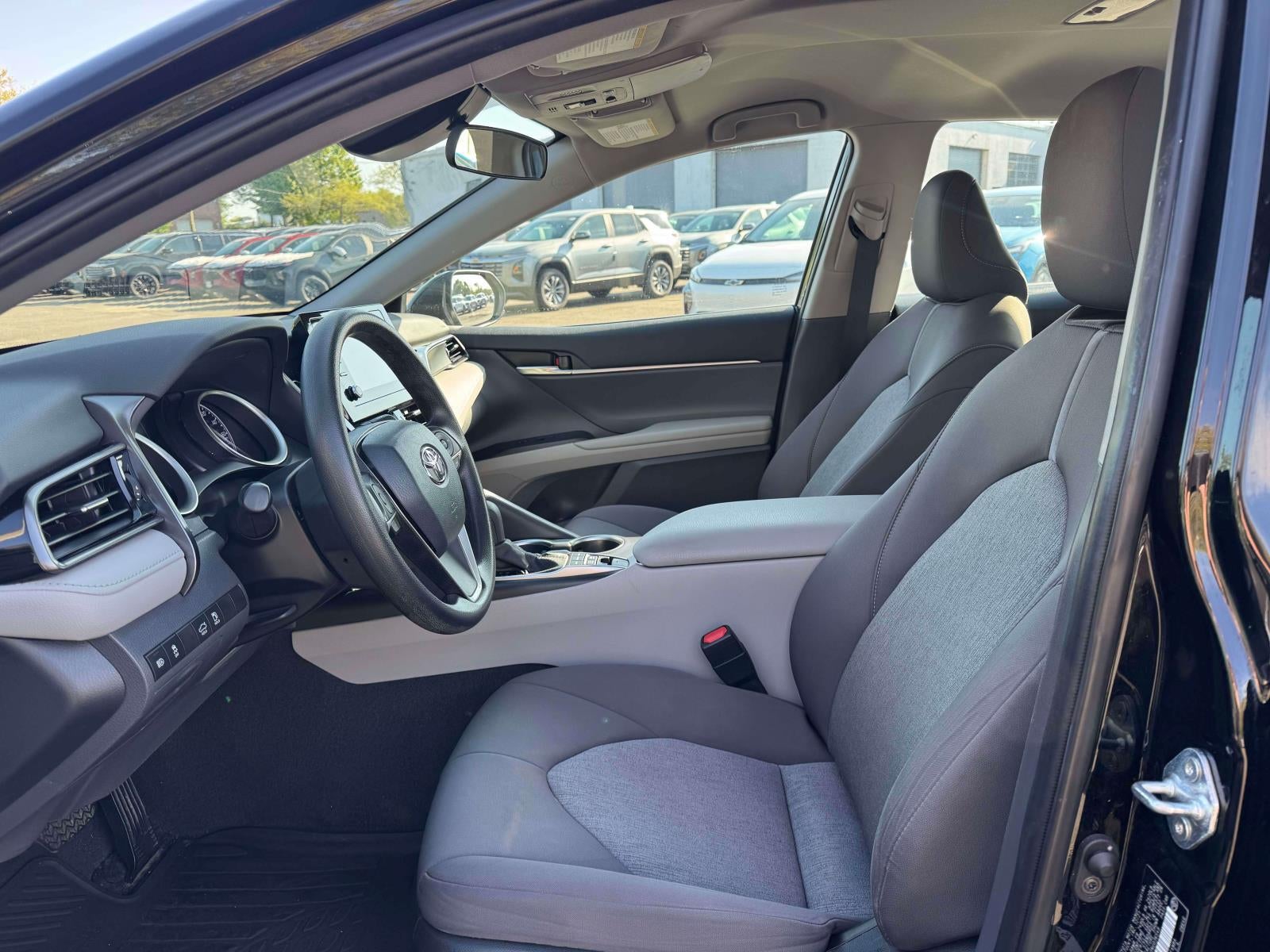 2022 Toyota Camry Hybrid LE