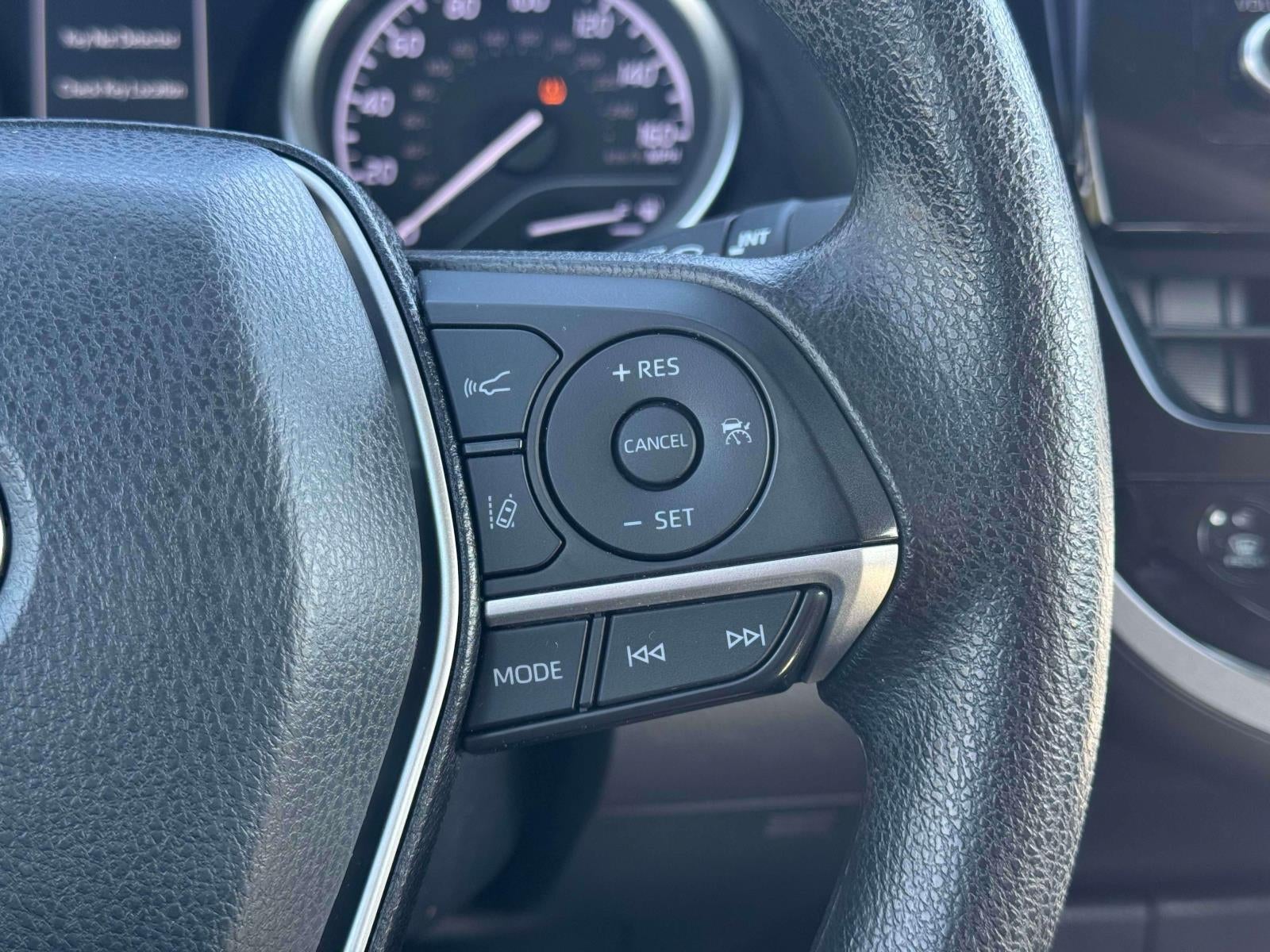 2022 Toyota Camry Hybrid LE