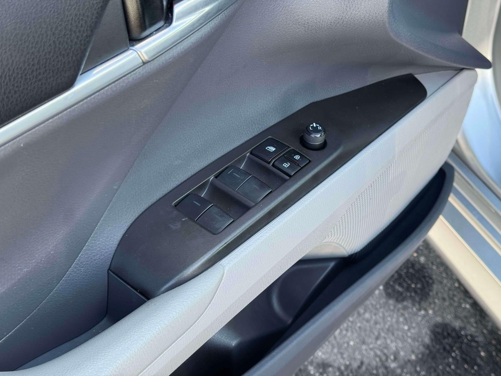 2023 Toyota Camry LE Hybrid