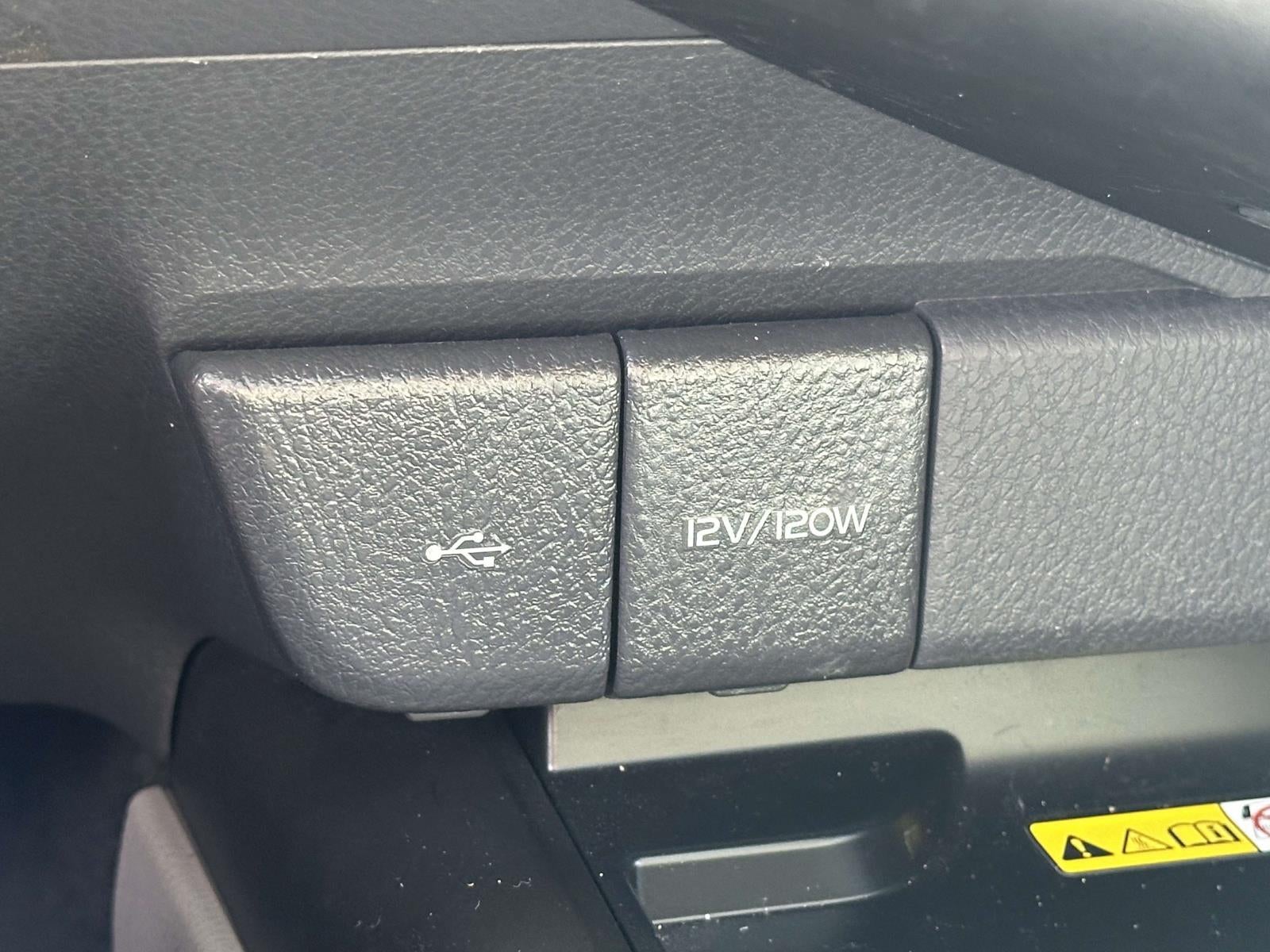 2024 Toyota Camry Hybrid XLE