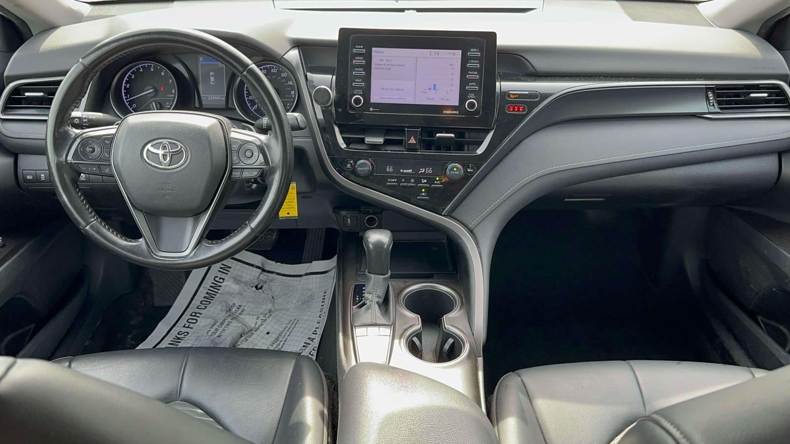 2022 Toyota Camry SE