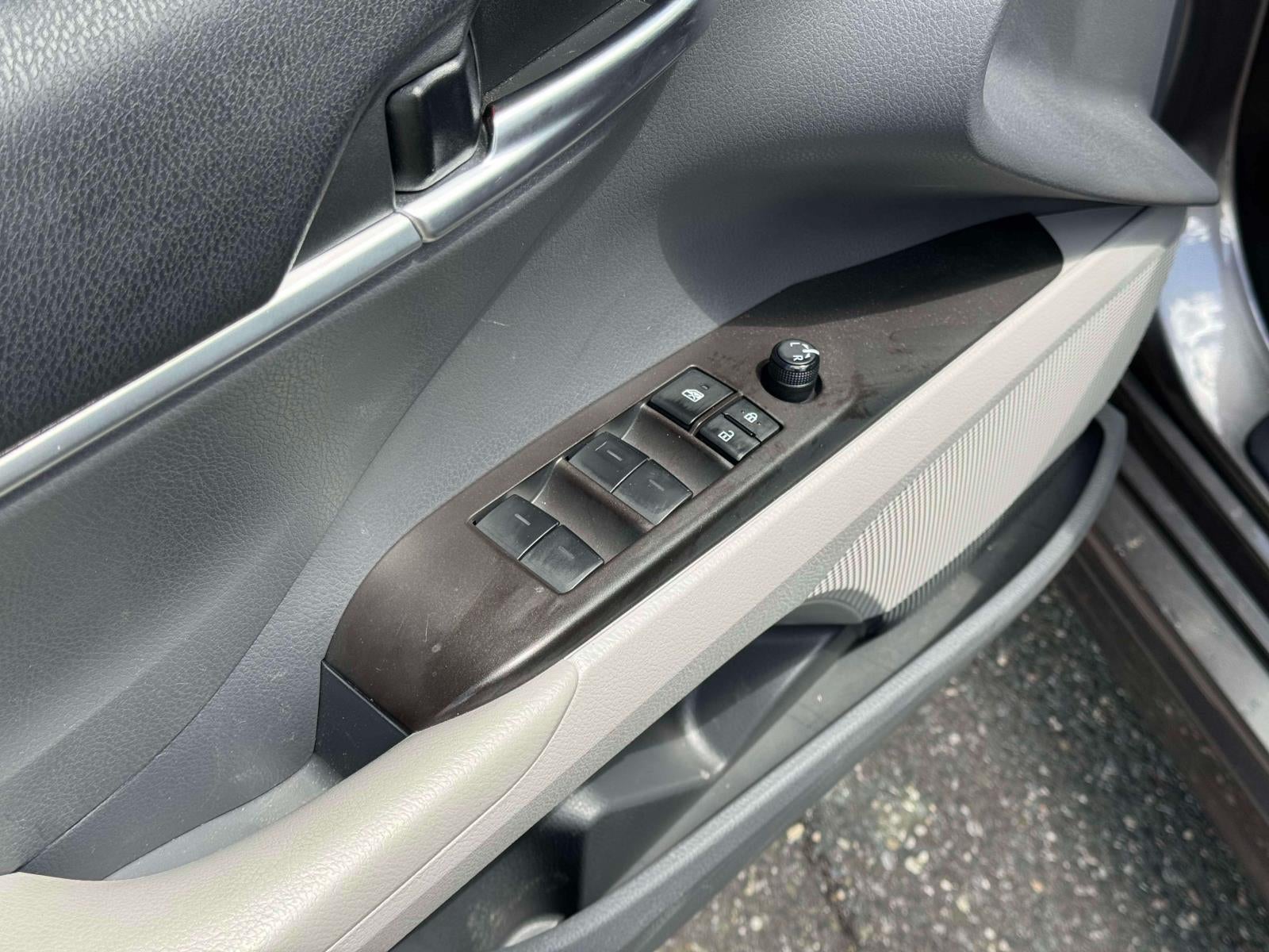 2023 Toyota Camry SE AWD