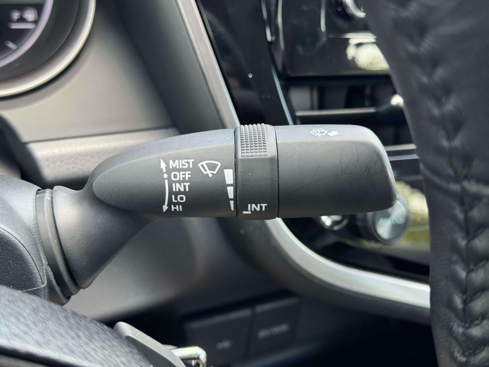 2023 Toyota Camry SE AWD