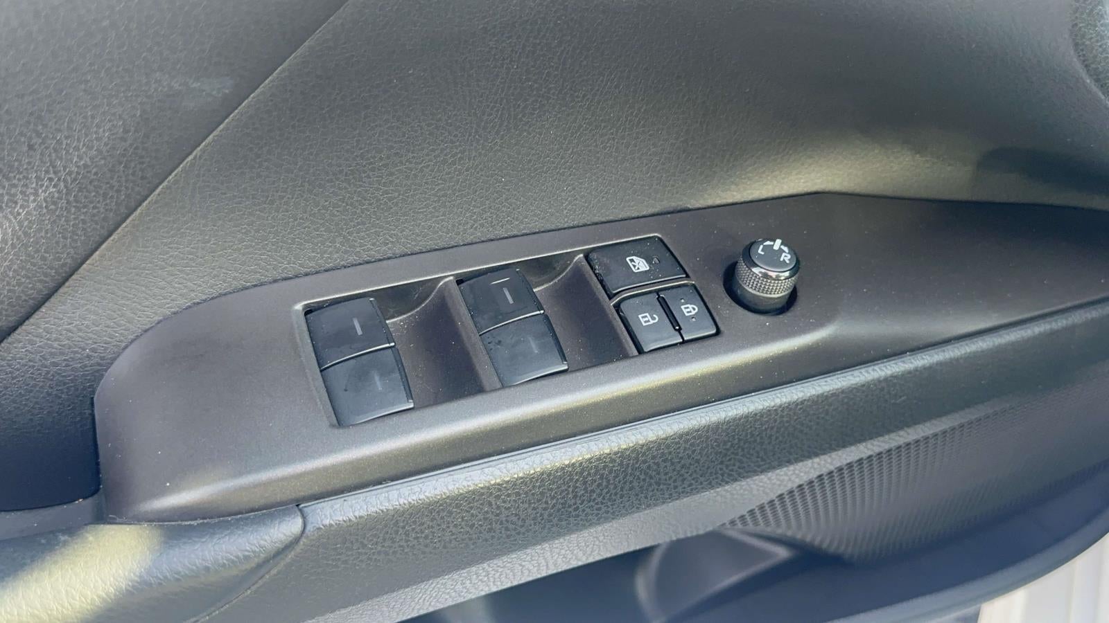 2023 Toyota Camry SE AWD