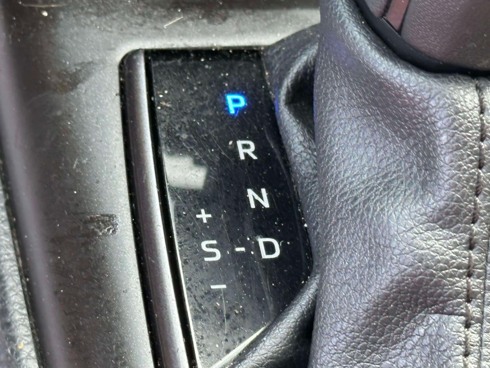 2023 Toyota Camry SE AWD