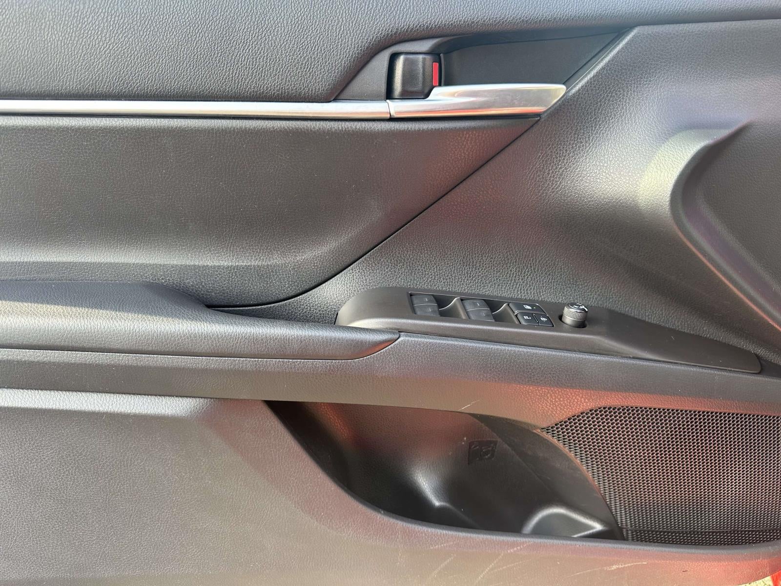 2022 Toyota Camry SE AWD