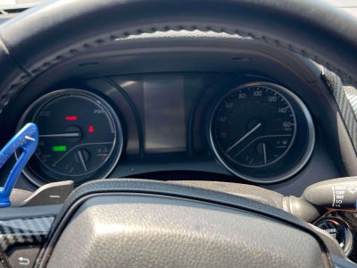 2022 Toyota Camry SE Hybrid
