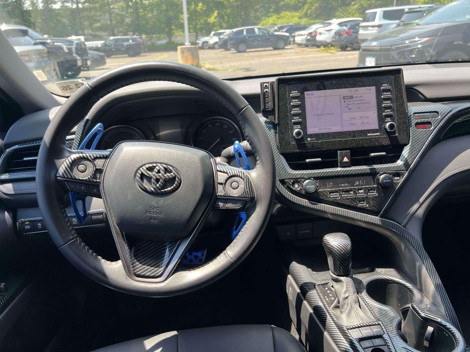 2022 Toyota Camry SE Hybrid