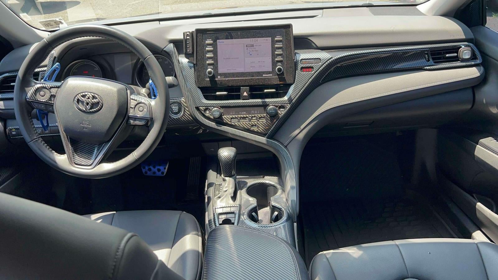 2022 Toyota Camry SE Hybrid