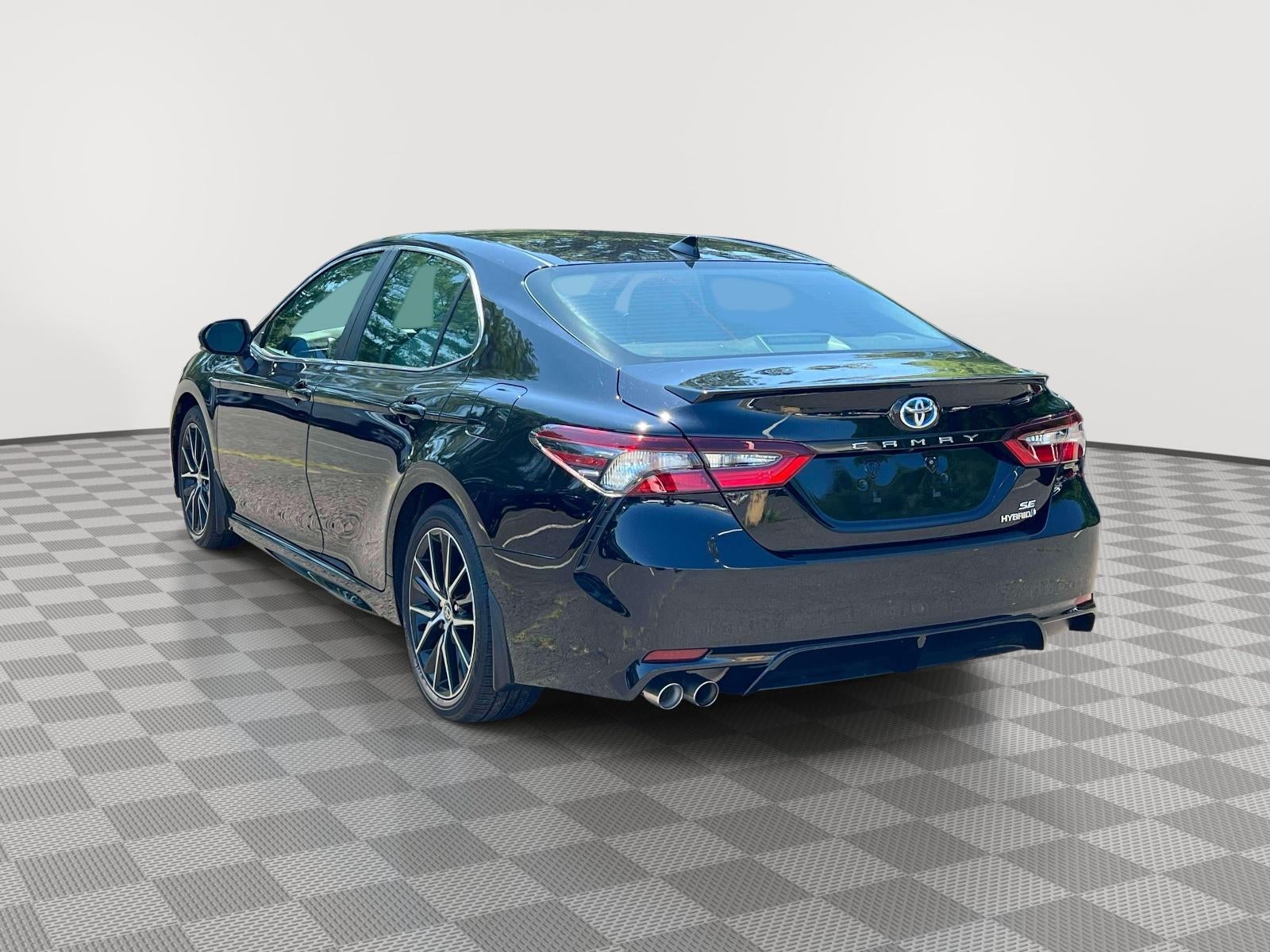 2024 Toyota Camry Hybrid SE