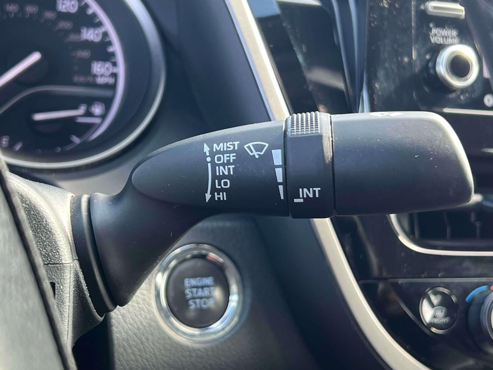 2023 Toyota Camry SE AWD