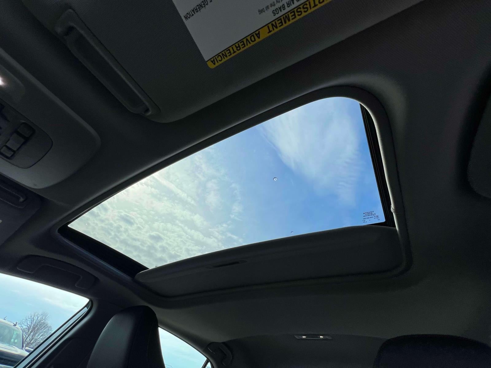 2023 Toyota Camry SE AWD