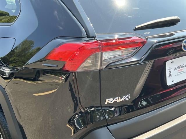 2021 Toyota RAV4 Hybrid XLE Premium