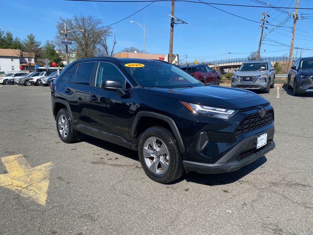 2025 Toyota RAV4 Hybrid LE