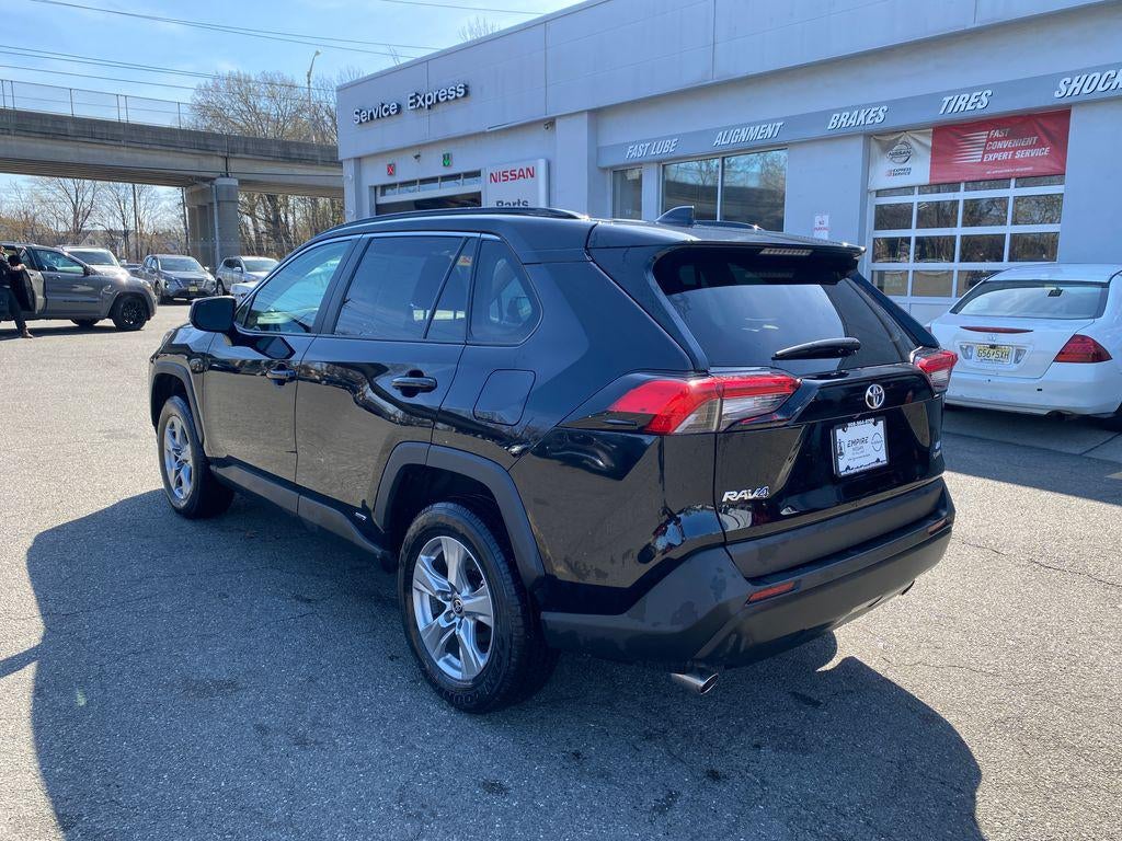 2025 Toyota RAV4 Hybrid LE