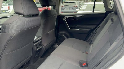 2022 Toyota RAV4 Hybrid LE