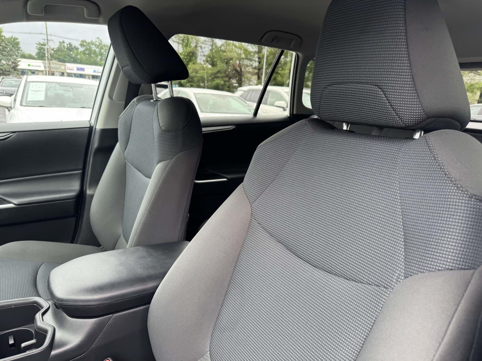 2022 Toyota RAV4 Hybrid LE