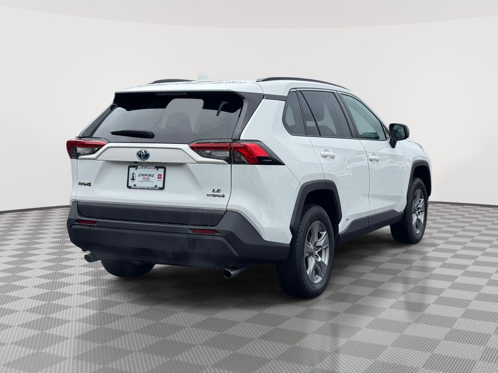 2022 Toyota RAV4 Hybrid LE
