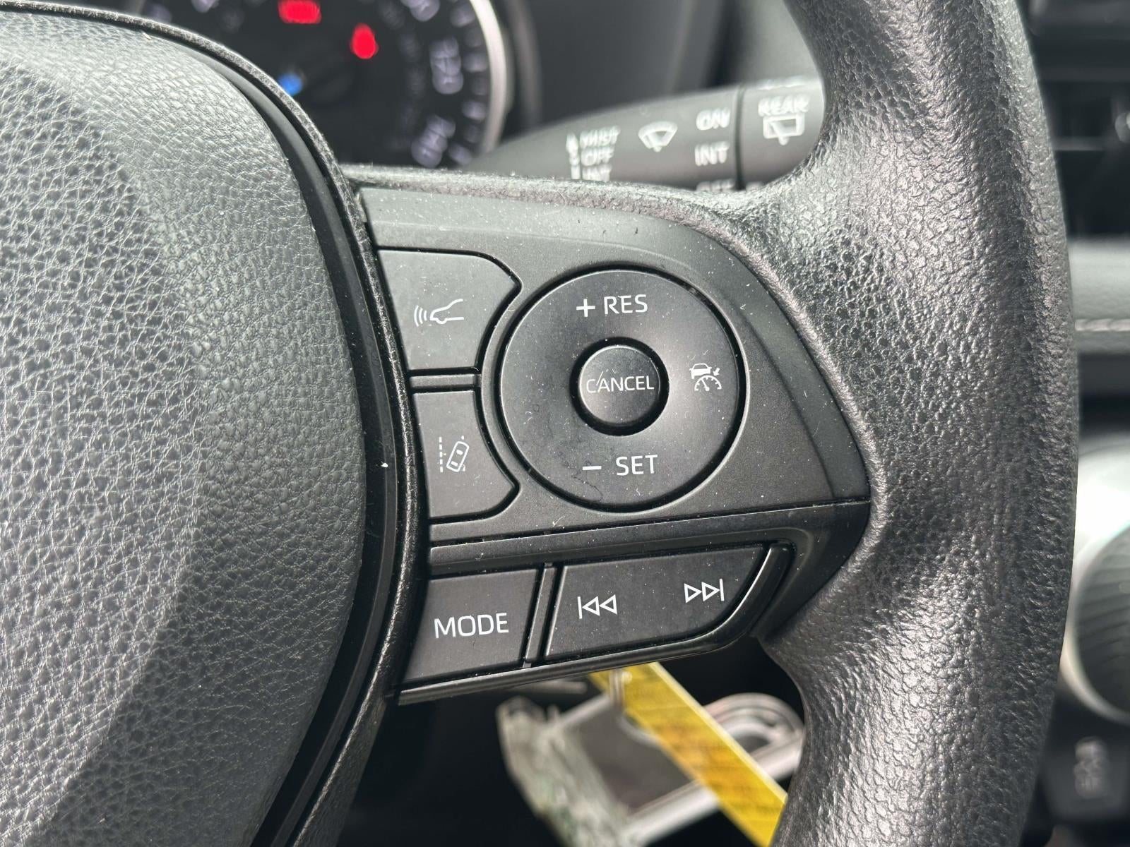 2022 Toyota RAV4 Hybrid LE