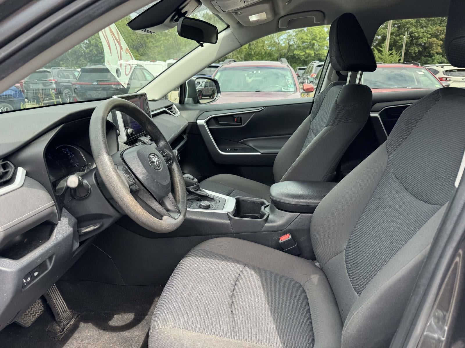 2023 Toyota RAV4 Hybrid LE