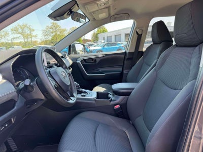 2024 Toyota RAV4 Hybrid LE