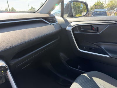 2021 Toyota RAV4 Hybrid LE