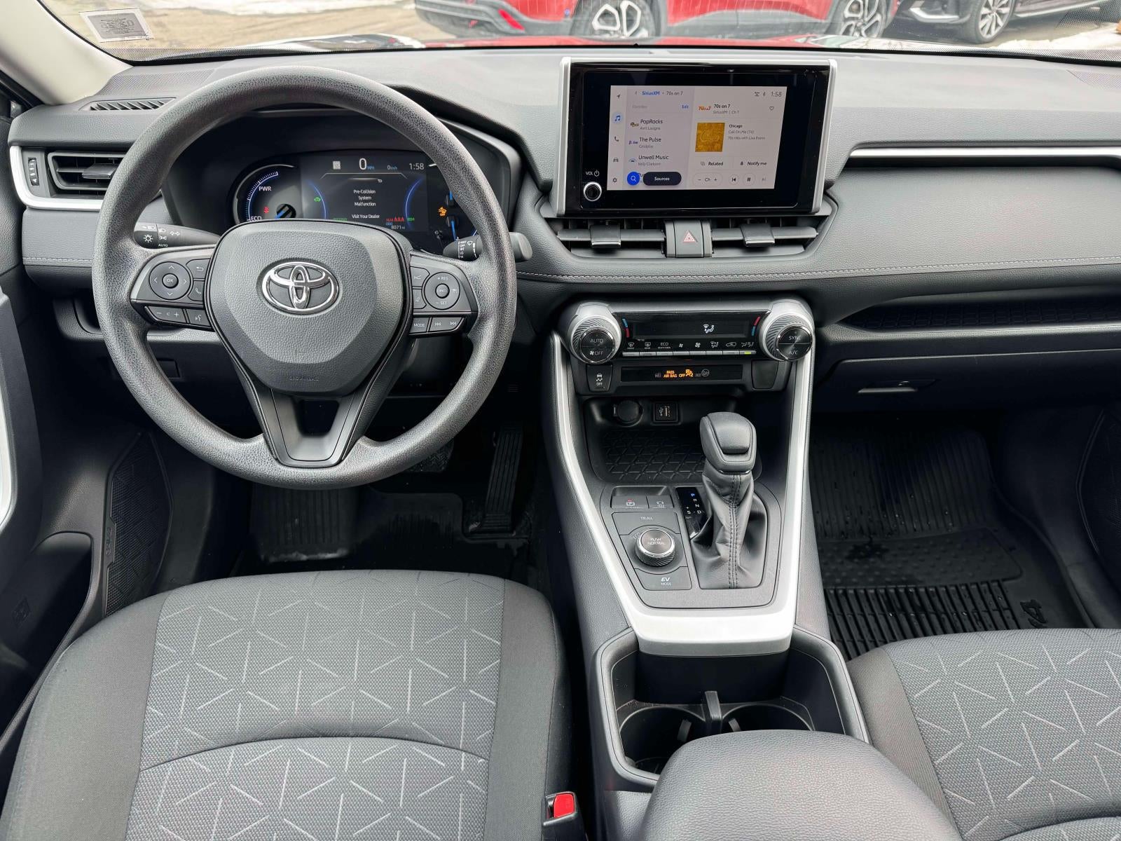 2025 Toyota RAV4 Hybrid XLE