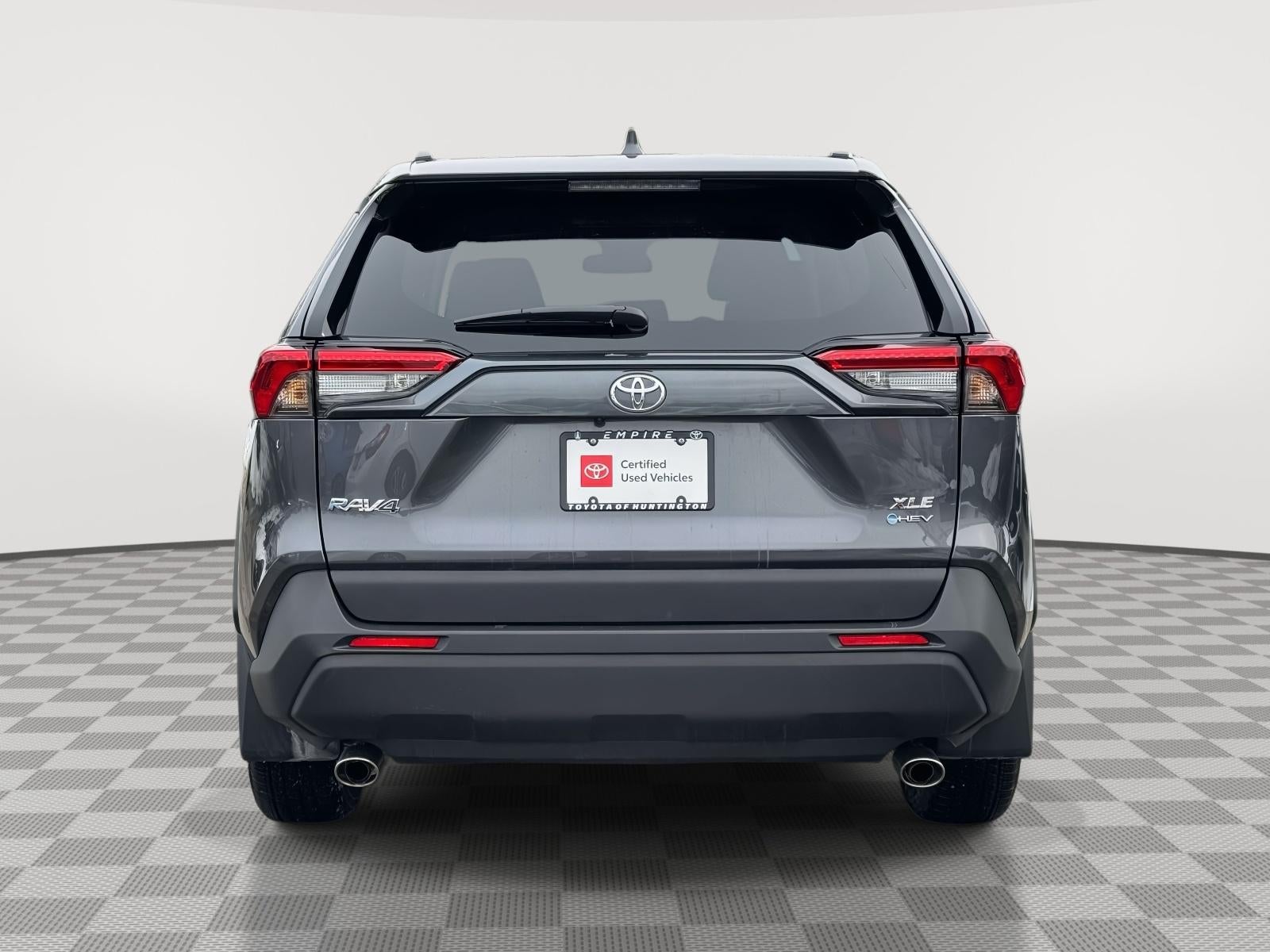 2025 Toyota RAV4 Hybrid XLE