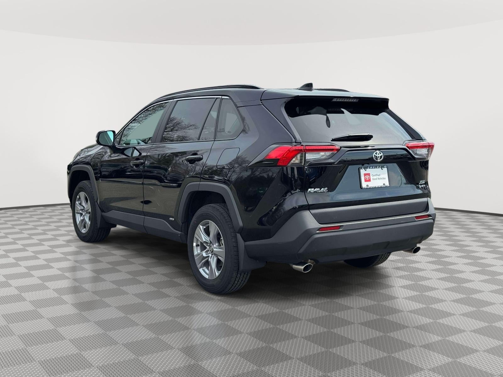 2025 Toyota RAV4 Hybrid XLE