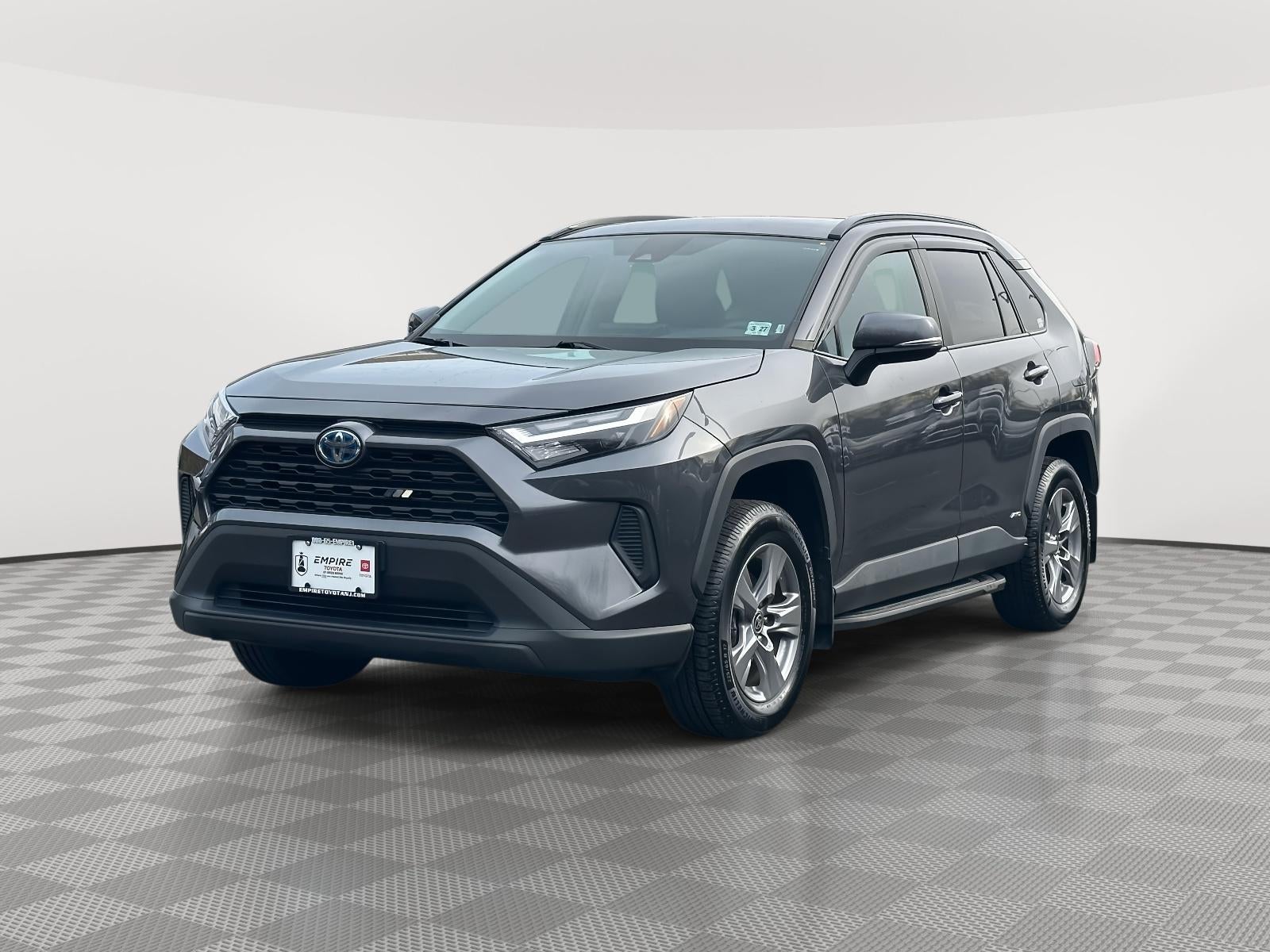 2022 Toyota RAV4 Hybrid XLE