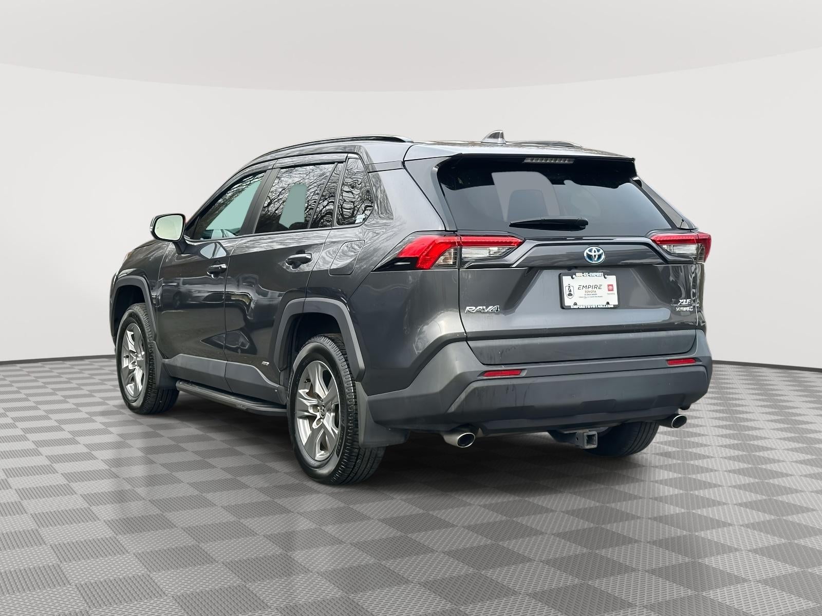 2022 Toyota RAV4 Hybrid XLE