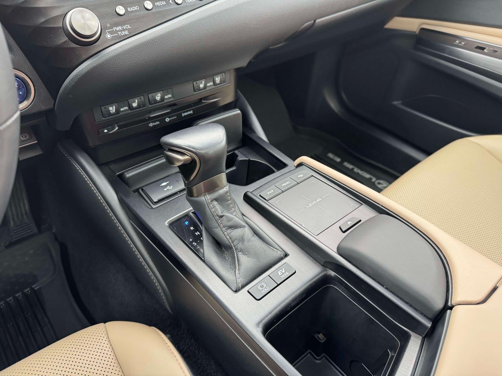 2021 Lexus ES 300h 300h