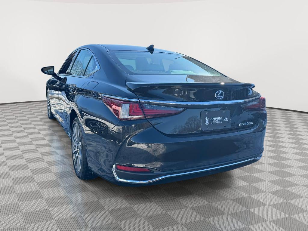 2021 Lexus ES 300h 300h