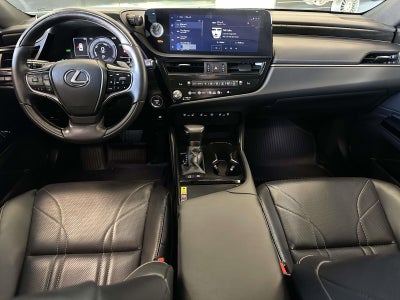 2024 Lexus ES 300h Luxury