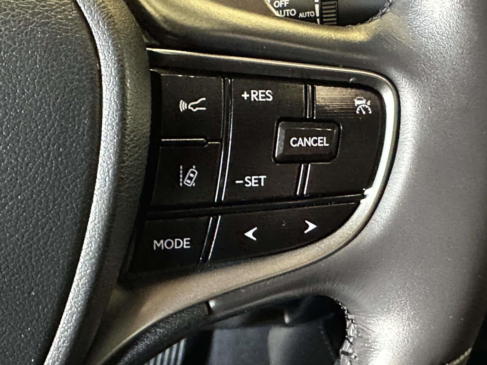 2024 Lexus ES 300h Luxury