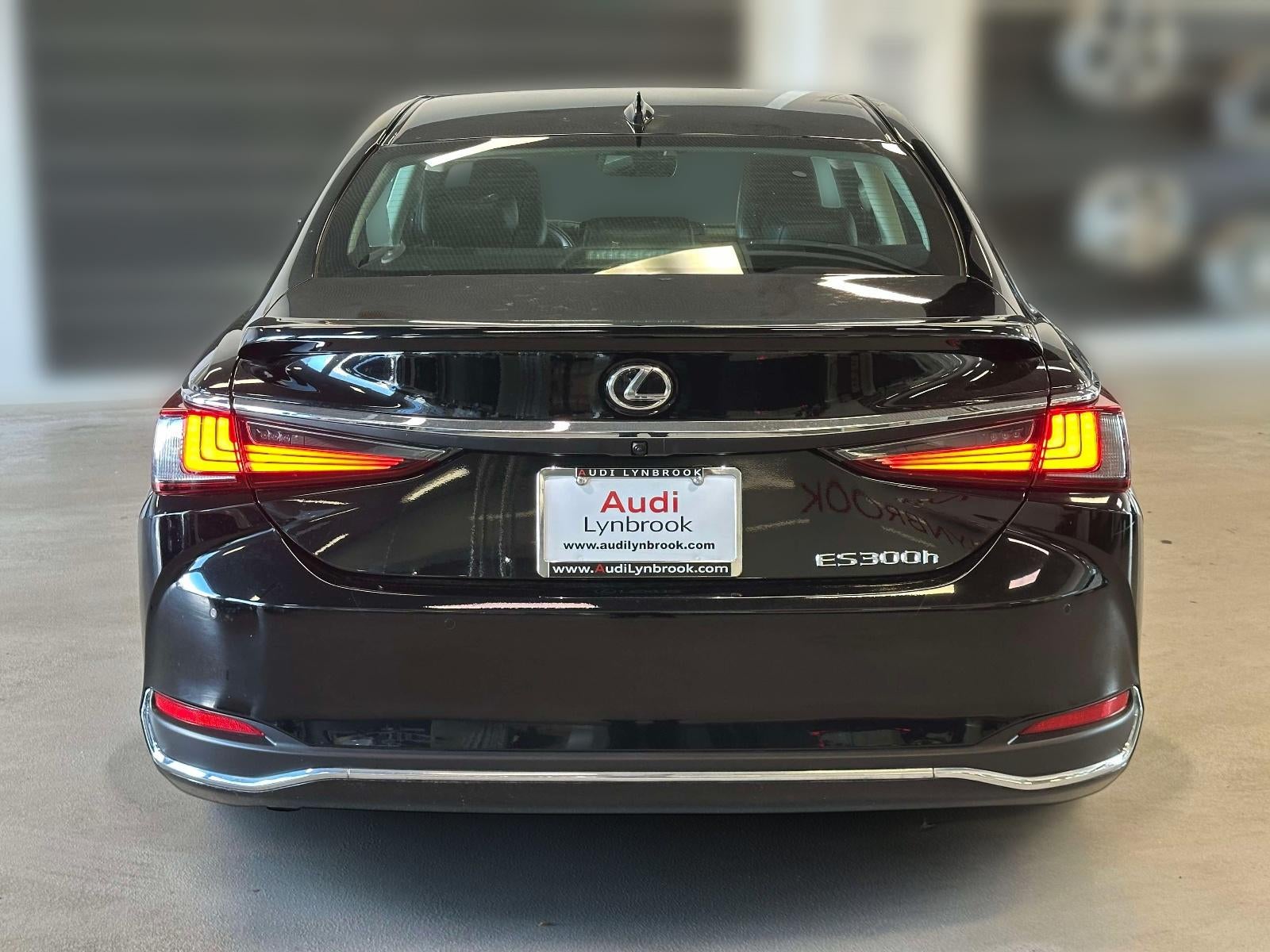 2024 Lexus ES 300h Luxury