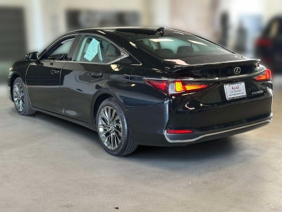 2024 Lexus ES 300h Luxury