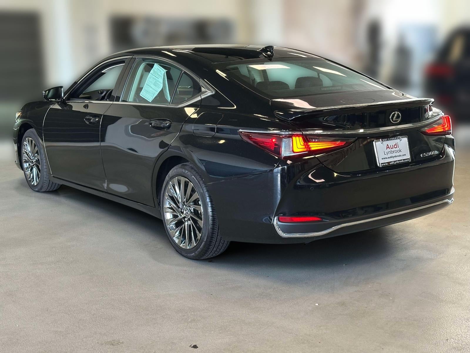 2024 Lexus ES 300h Luxury
