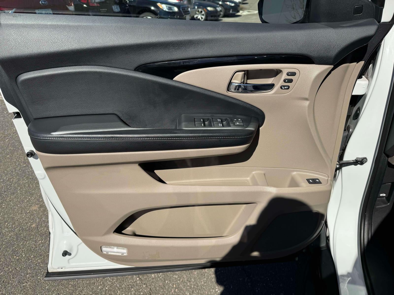 2021 Honda Pilot AWD Touring 8 Passenger