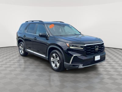 2023 Honda Pilot AWD EX-L 8 Passenger
