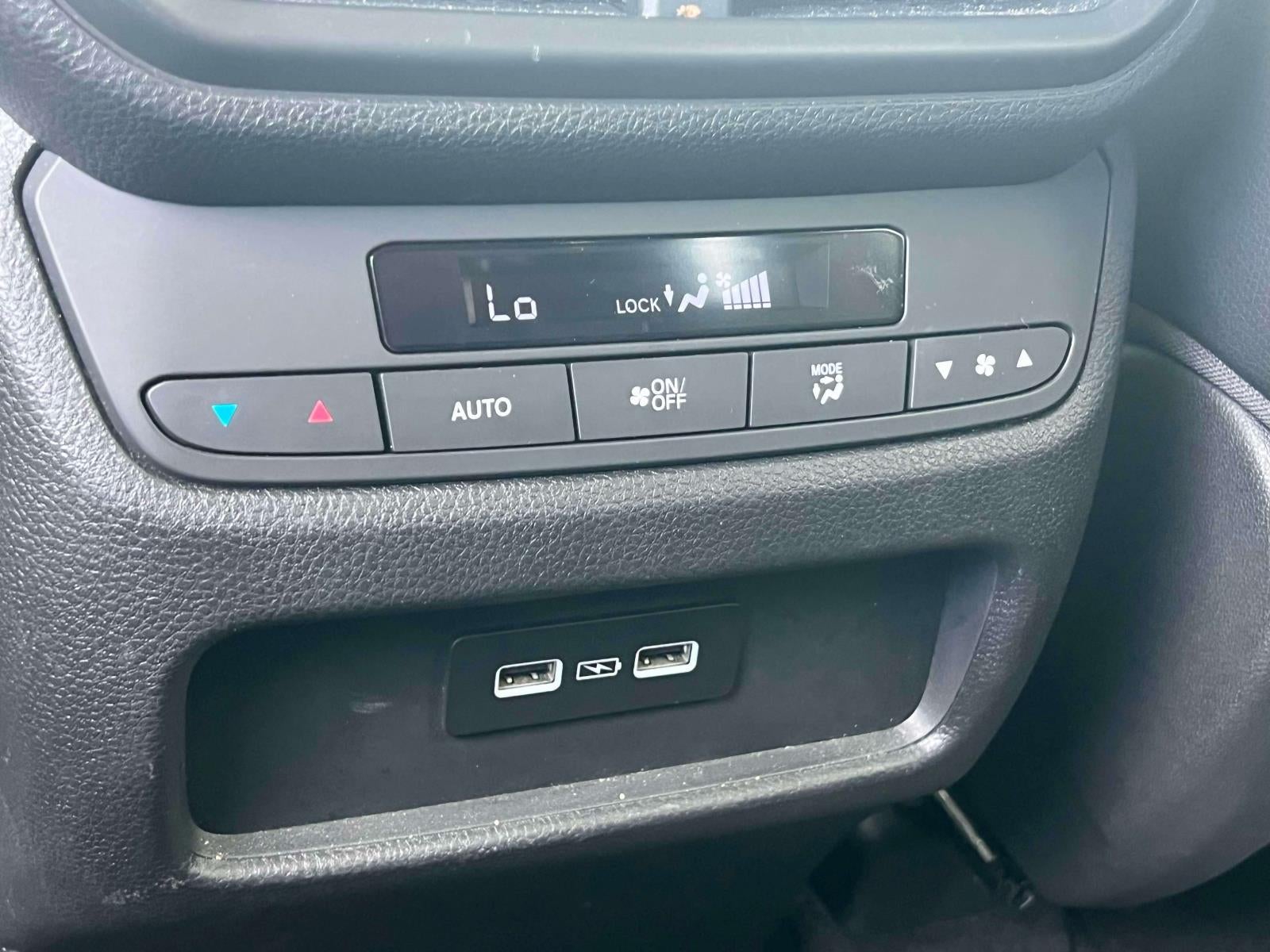 2023 Honda Pilot AWD EX-L 8 Passenger